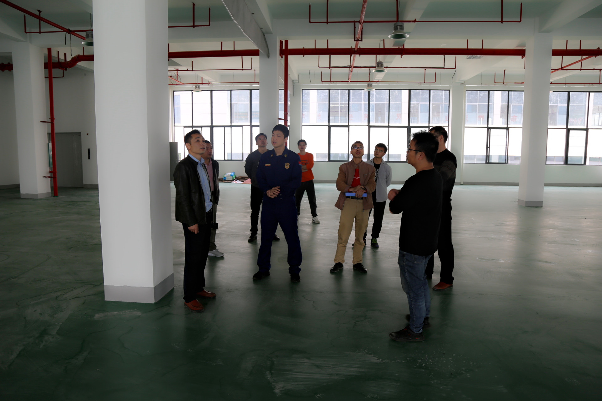 县消防救援大队到双创产业园区检查指导消防安全工作